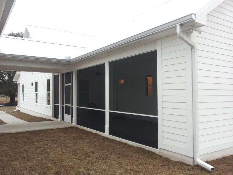 Screened in porch in white color